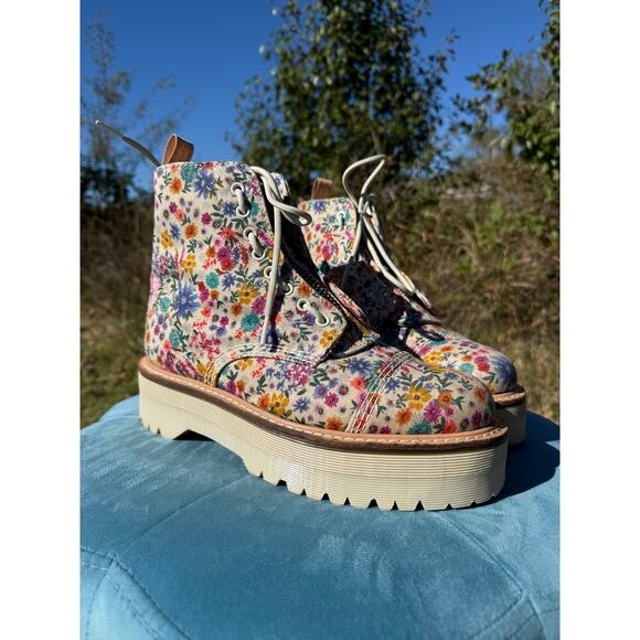 Sinclair Wanderlust Doc Marten Platform Boots - Picture 4 of 6